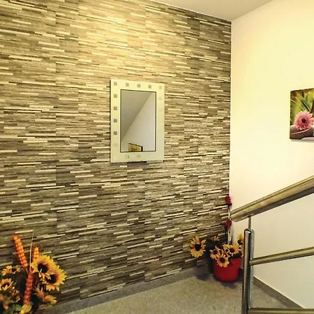 Apartment 1 Bedroom Lovely In *